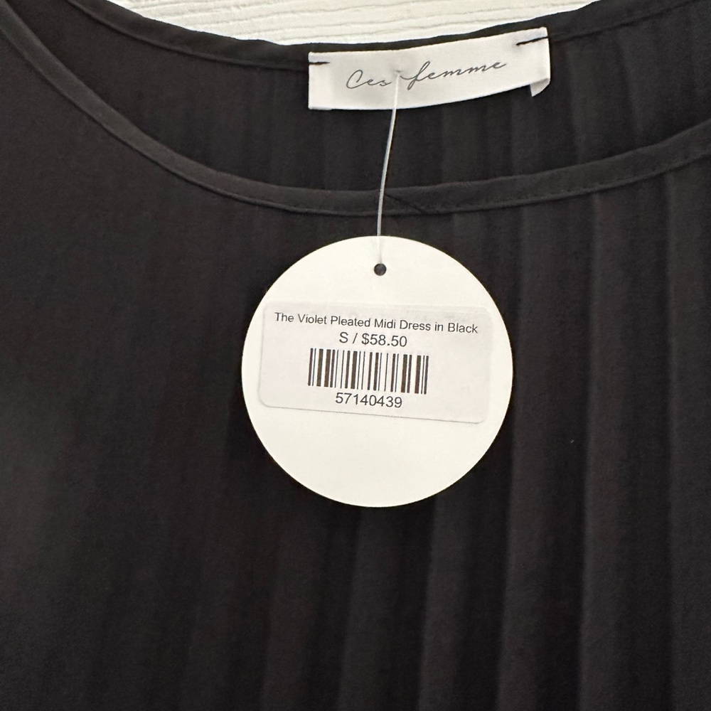 Black pleated sundress - Picture 4 of 4